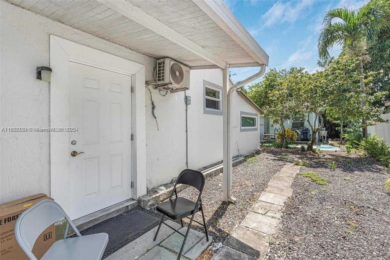 Small Image of 4590 EAST 9TH COURT, Hialeah Number 22