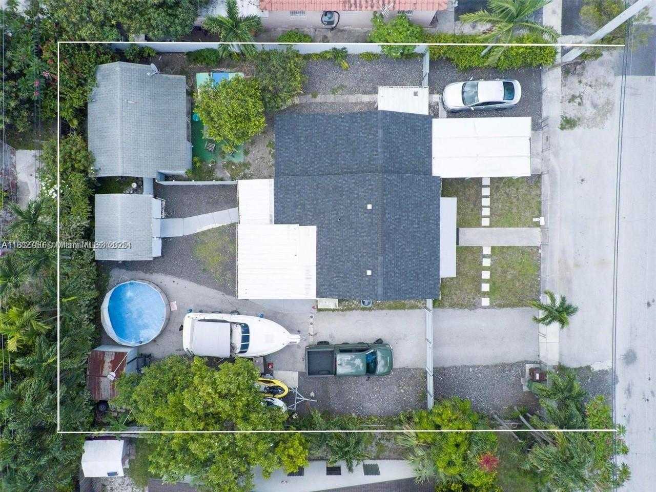 Small Image of 4590 EAST 9TH COURT, Hialeah Number 27