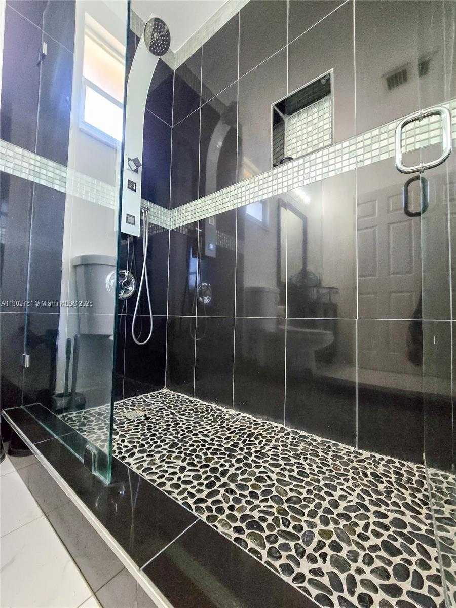 Small Image of 6600 NORTH WEST 56TH DR, Coral Springs Number 35