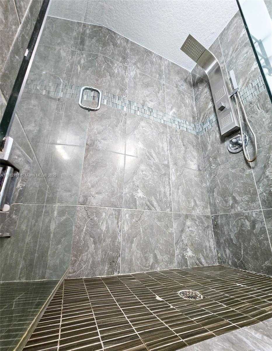Small Image of 6600 NORTH WEST 56TH DR, Coral Springs Number 38