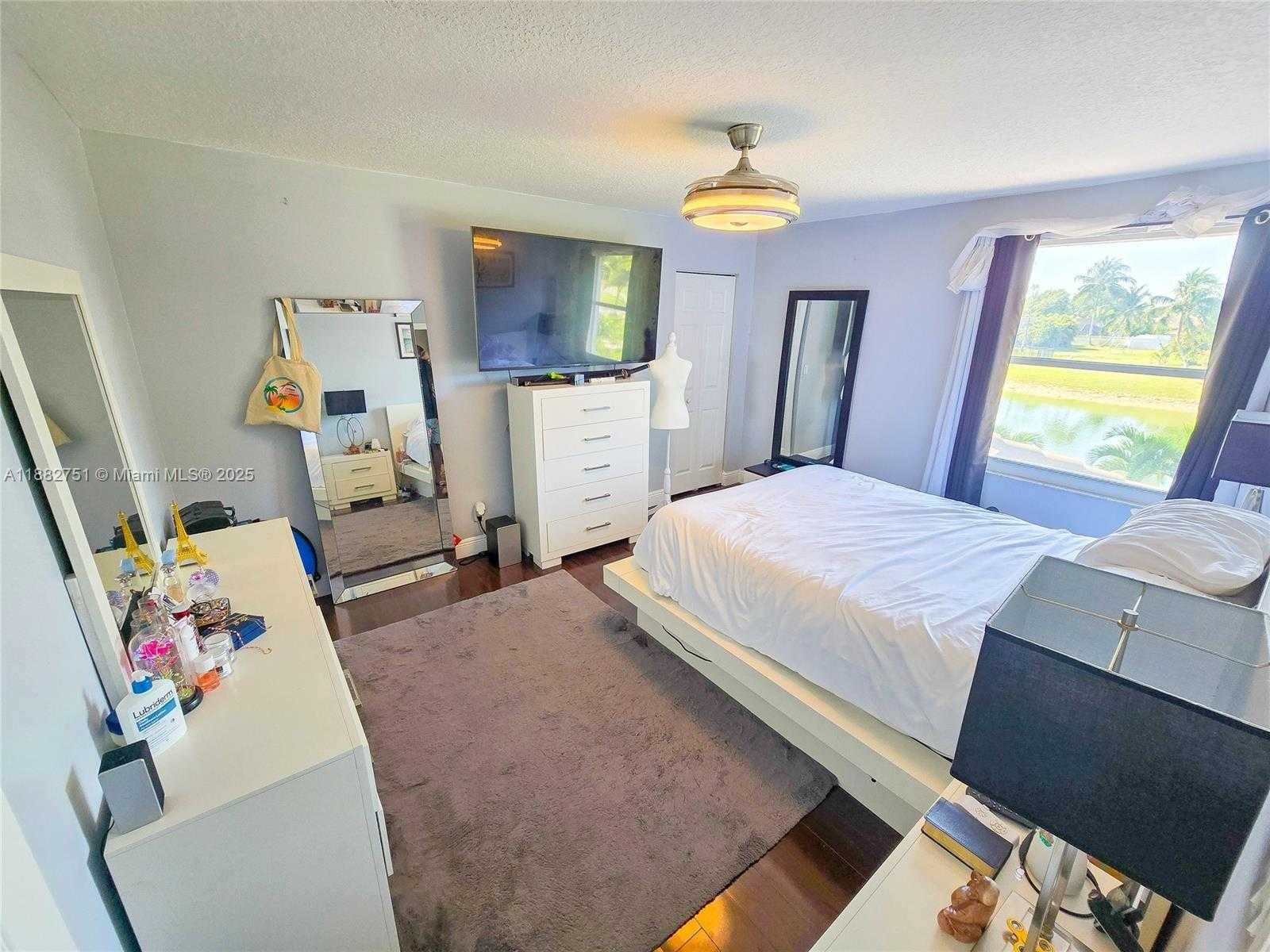 Small Image of 6600 NORTH WEST 56TH DR, Coral Springs Number 39