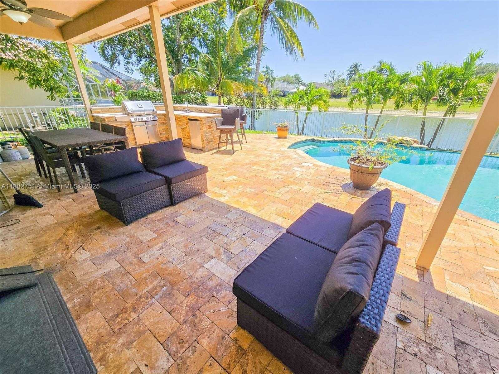 Small Image of 6600 NORTH WEST 56TH DR, Coral Springs Number 5