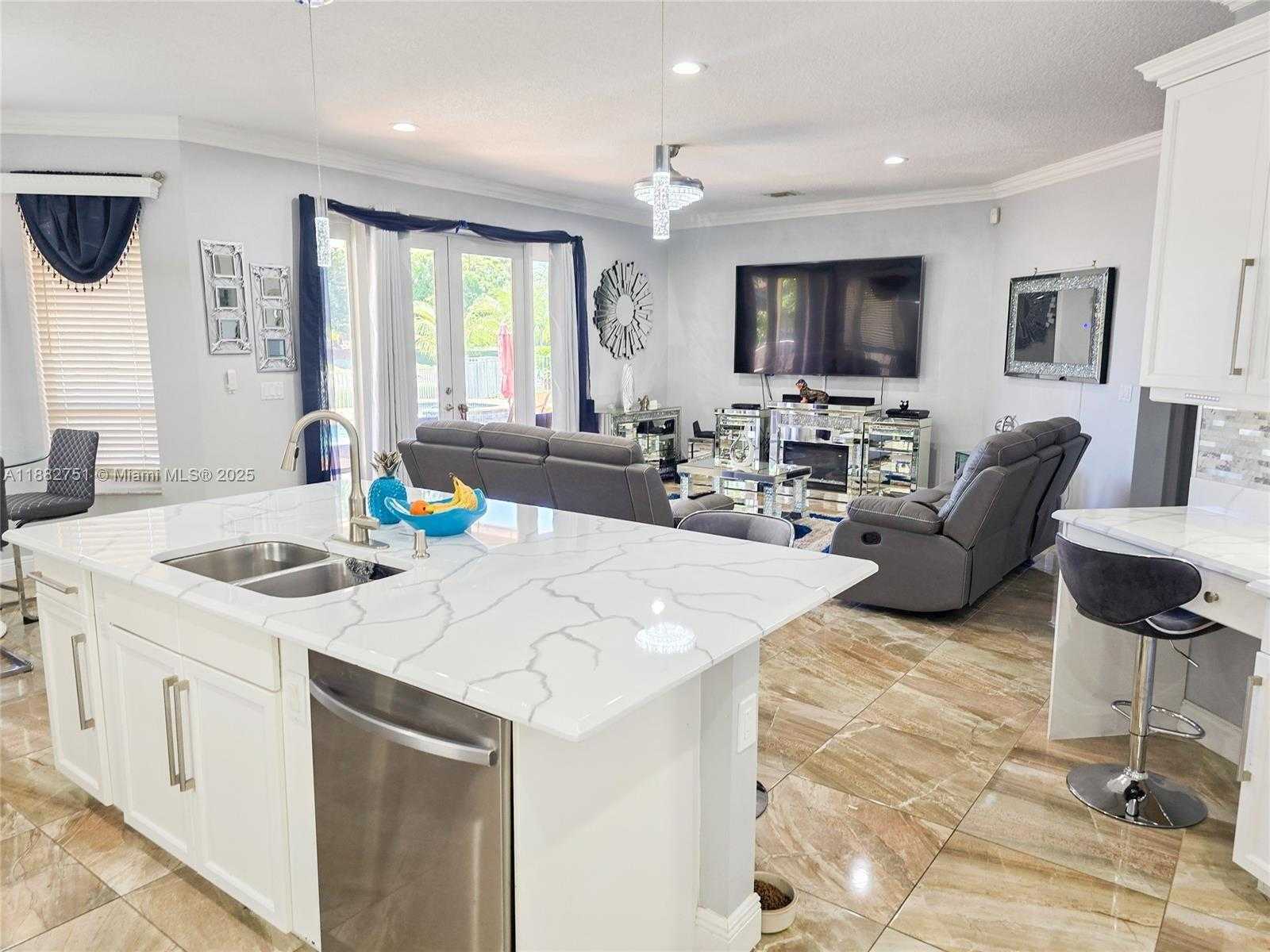 Small Image of 6600 NORTH WEST 56TH DR, Coral Springs Number 9