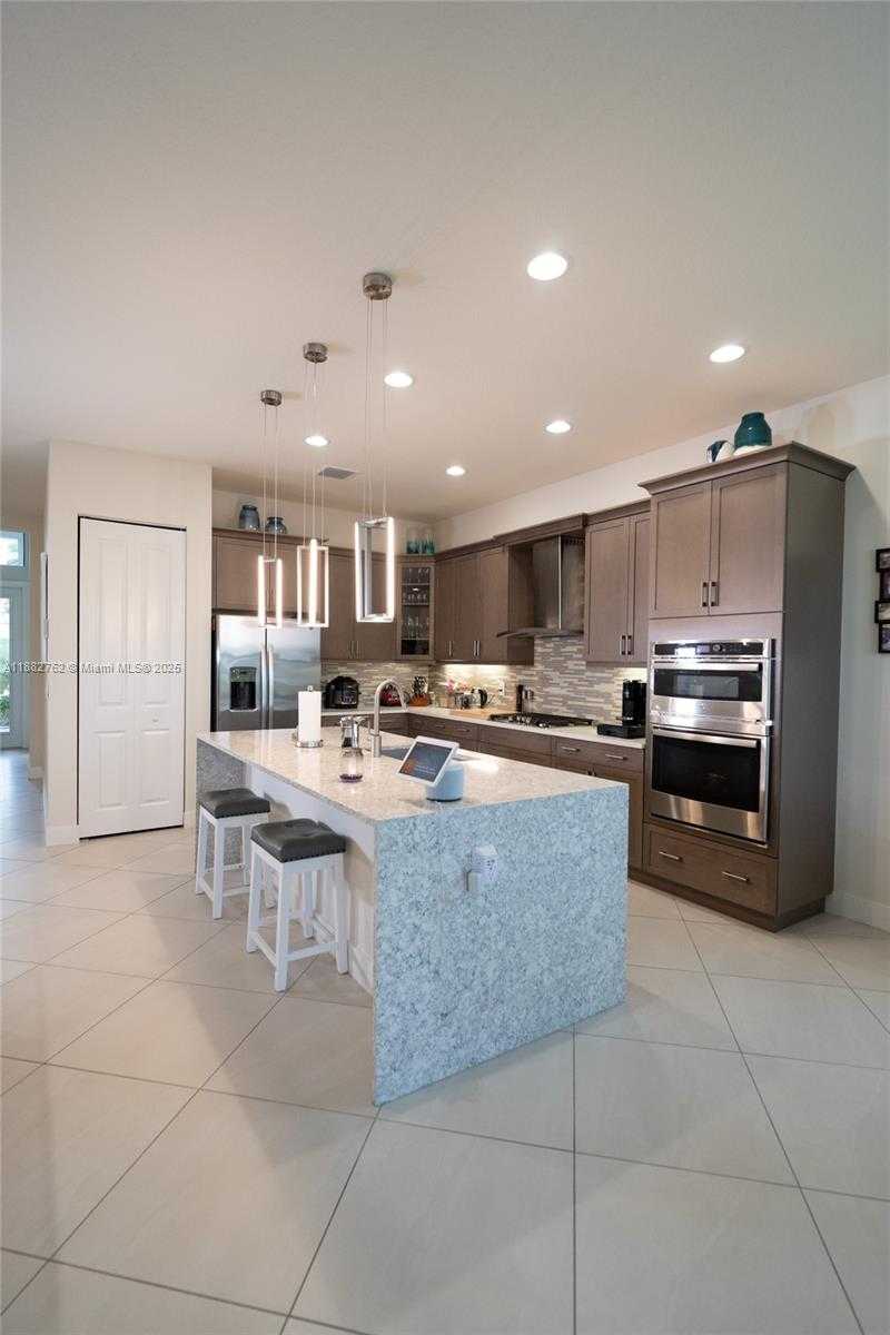 Small Image of 7315 ESTERO DR, Lake Worth Number 2