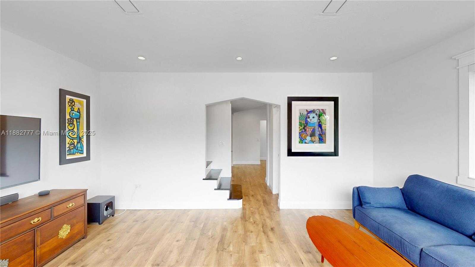 Small Image of 702 86TH STREET, Miami Beach Number 6