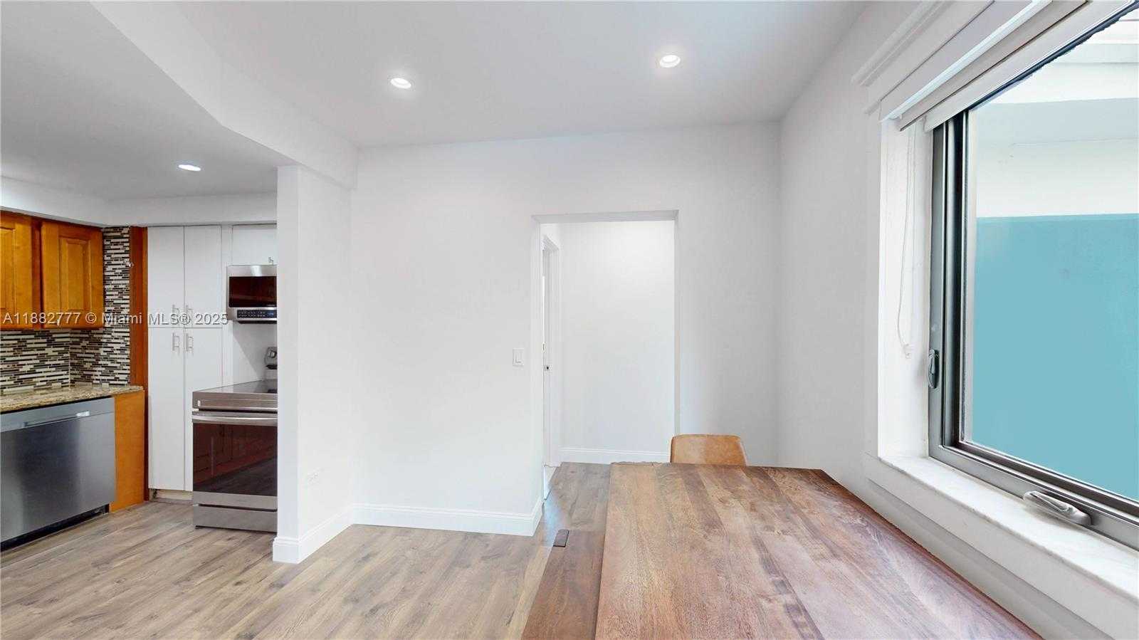Small Image of 702 86TH STREET, Miami Beach Number 8