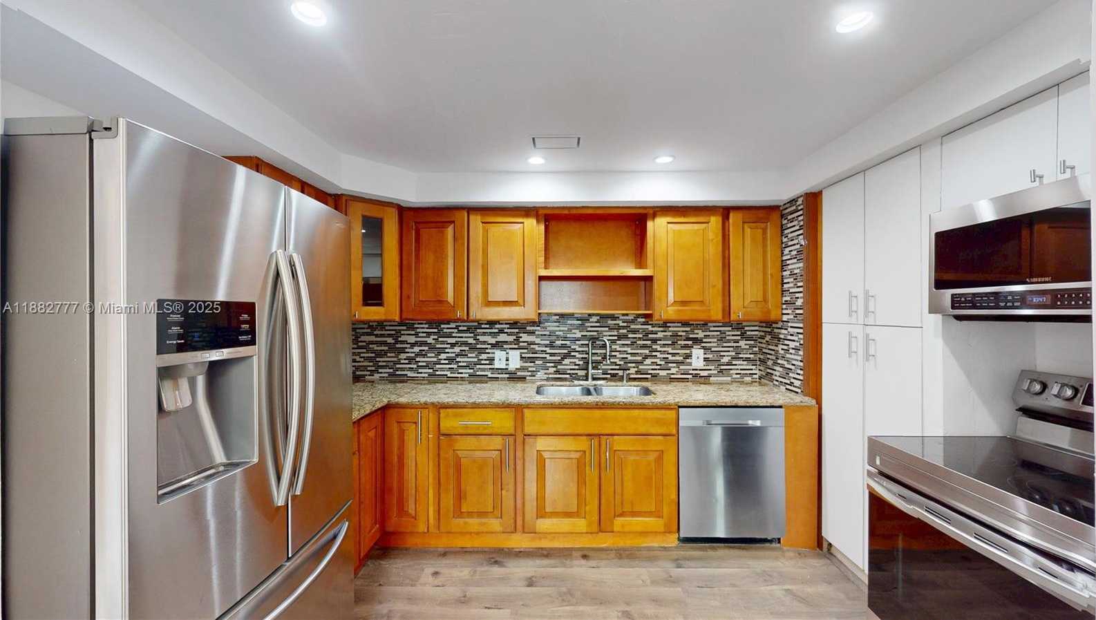 Small Image of 702 86TH STREET, Miami Beach Number 9