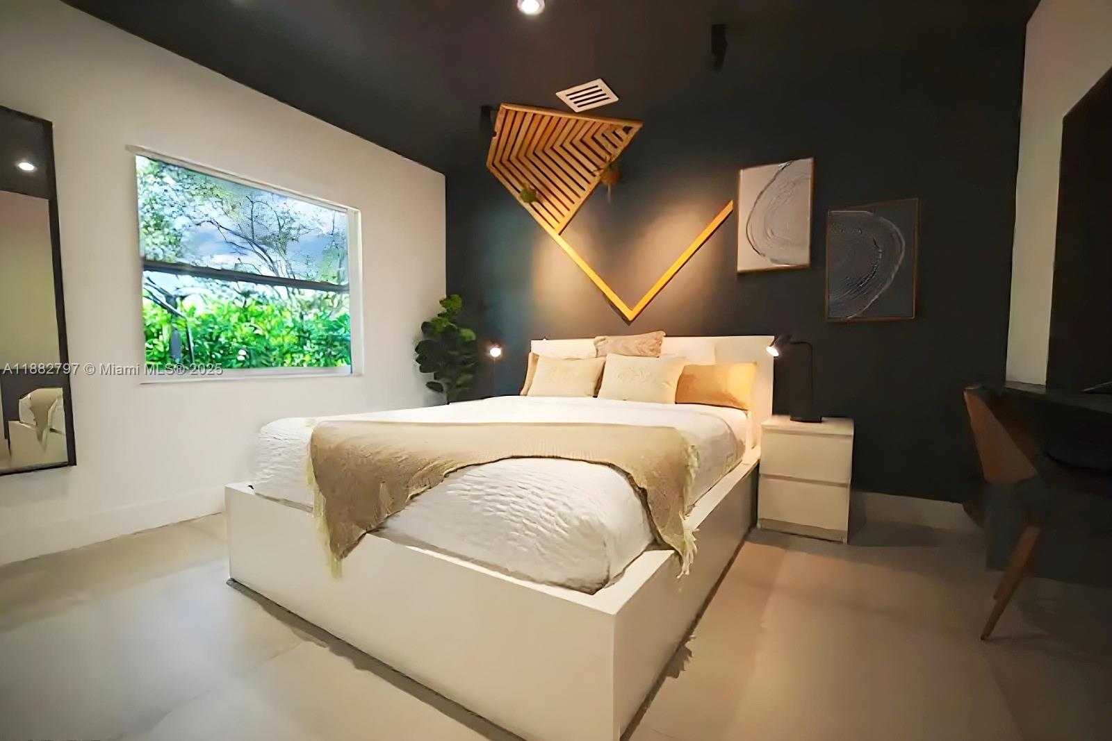 Small Image of 8560 CUTLER CT, Cutler Bay Number 10