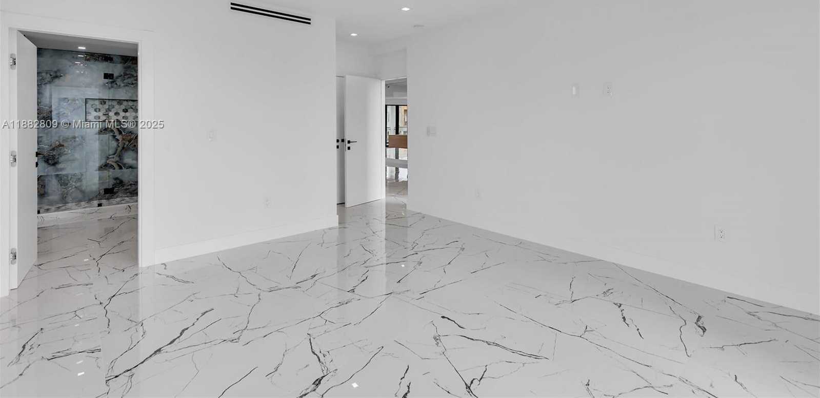 Small Image of 141 GRASSY RD, Key Largo Number 26