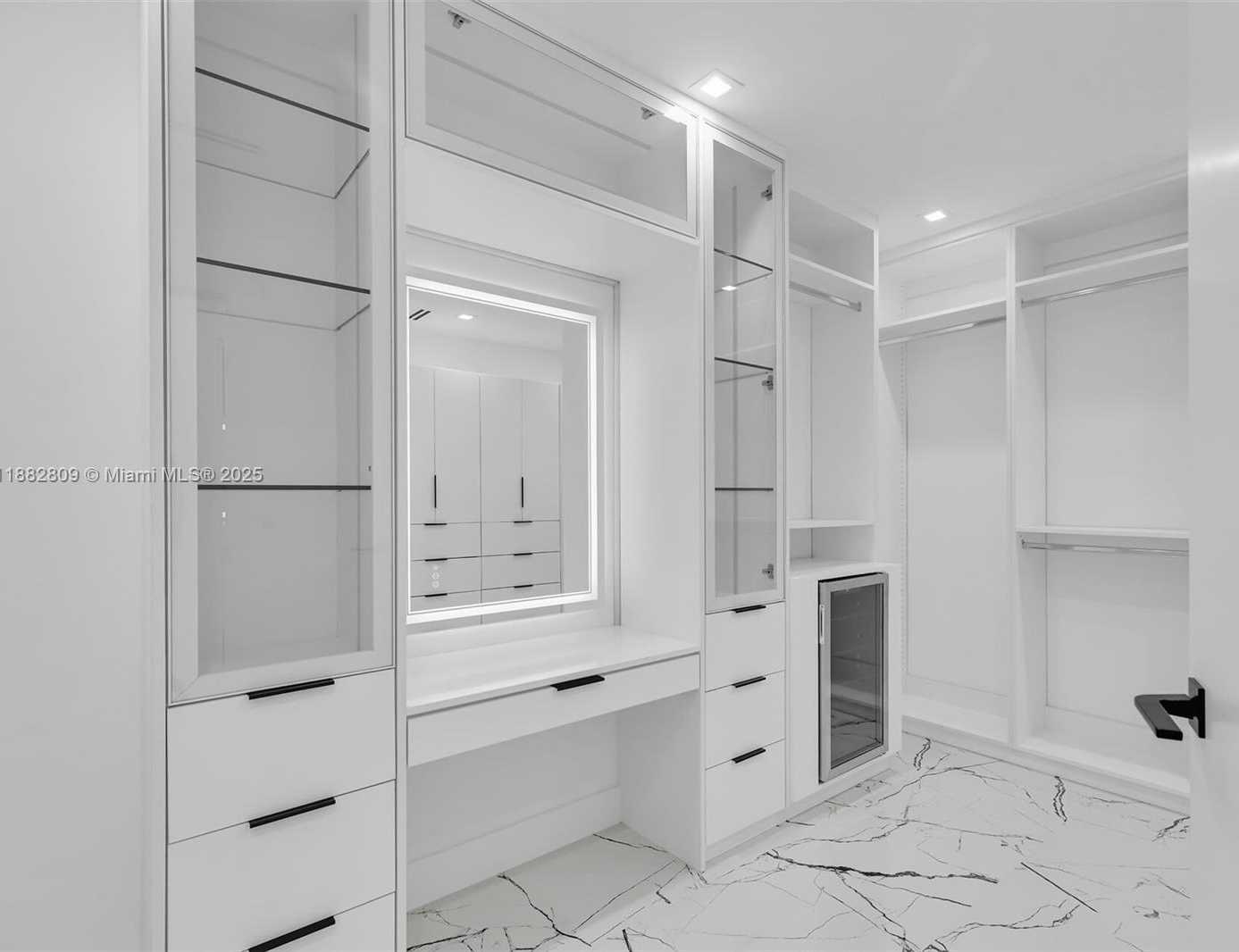 Small Image of 141 GRASSY RD, Key Largo Number 41