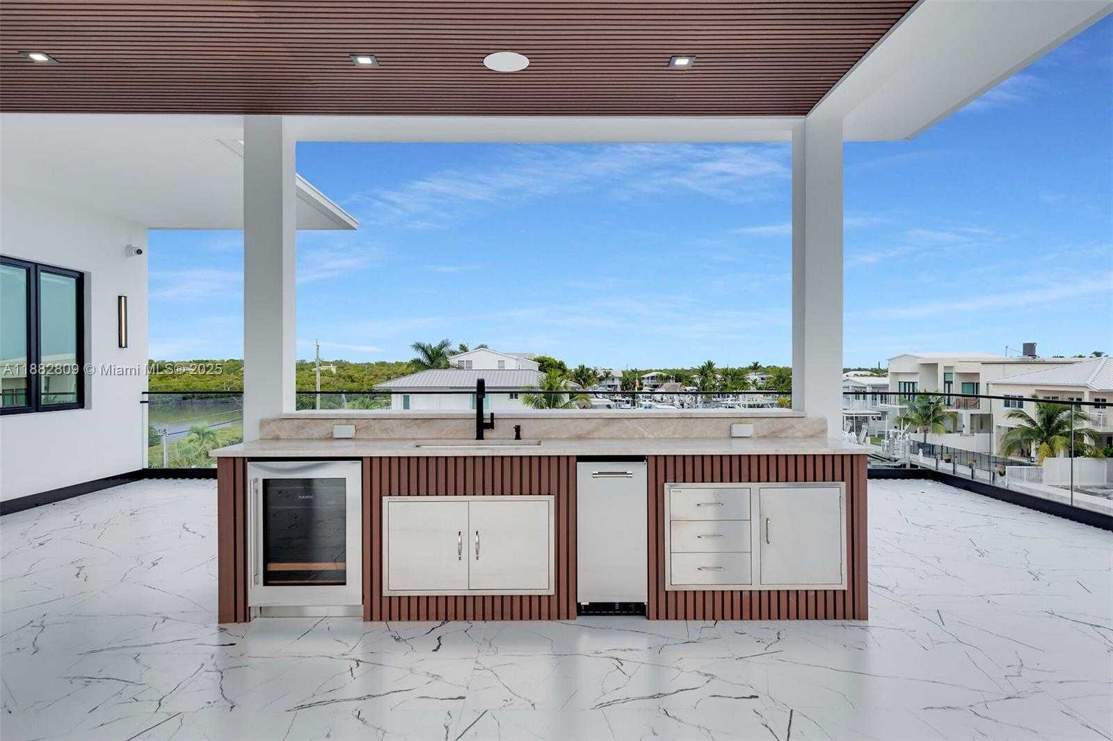 Small Image of 141 GRASSY RD, Key Largo Number 47