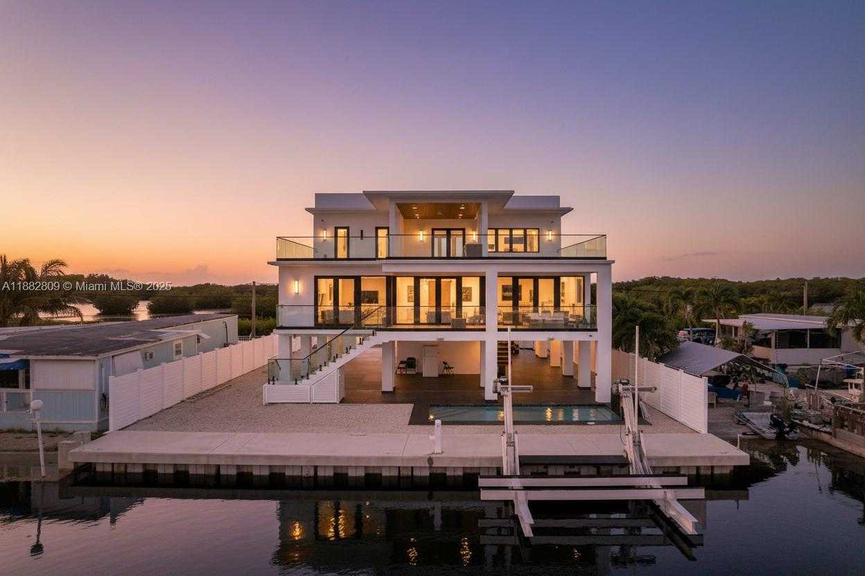 Small Image of 141 GRASSY RD, Key Largo Number 72