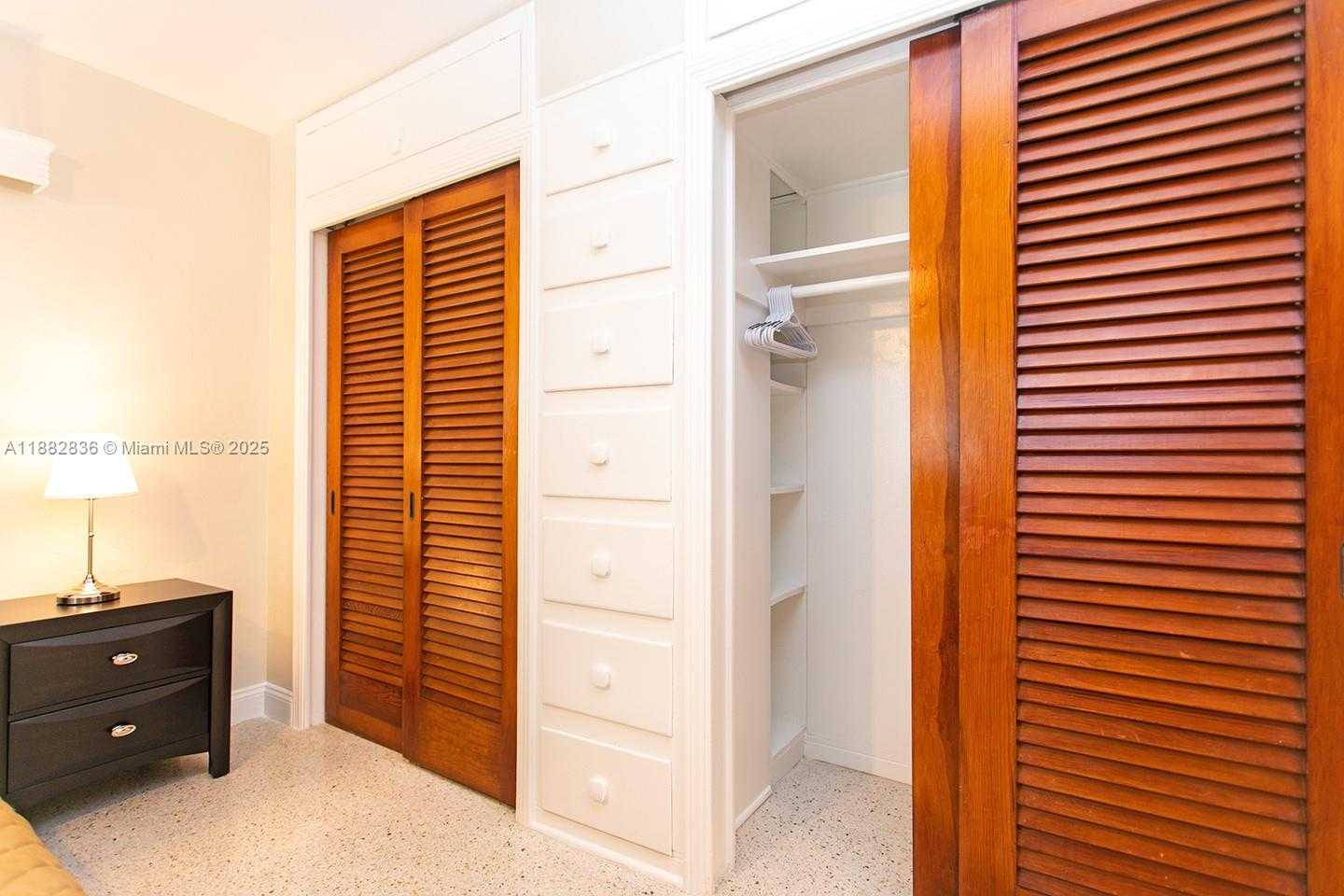 Small Image of 809 SOUTH 17TH AVE, Hollywood Number 13