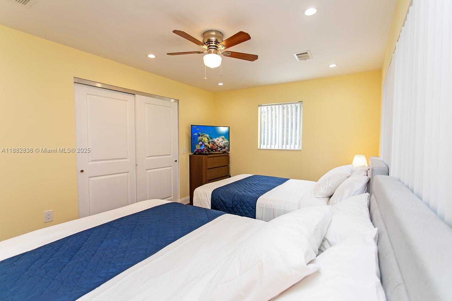 Small Image of 809 SOUTH 17TH AVE, Hollywood Number 22