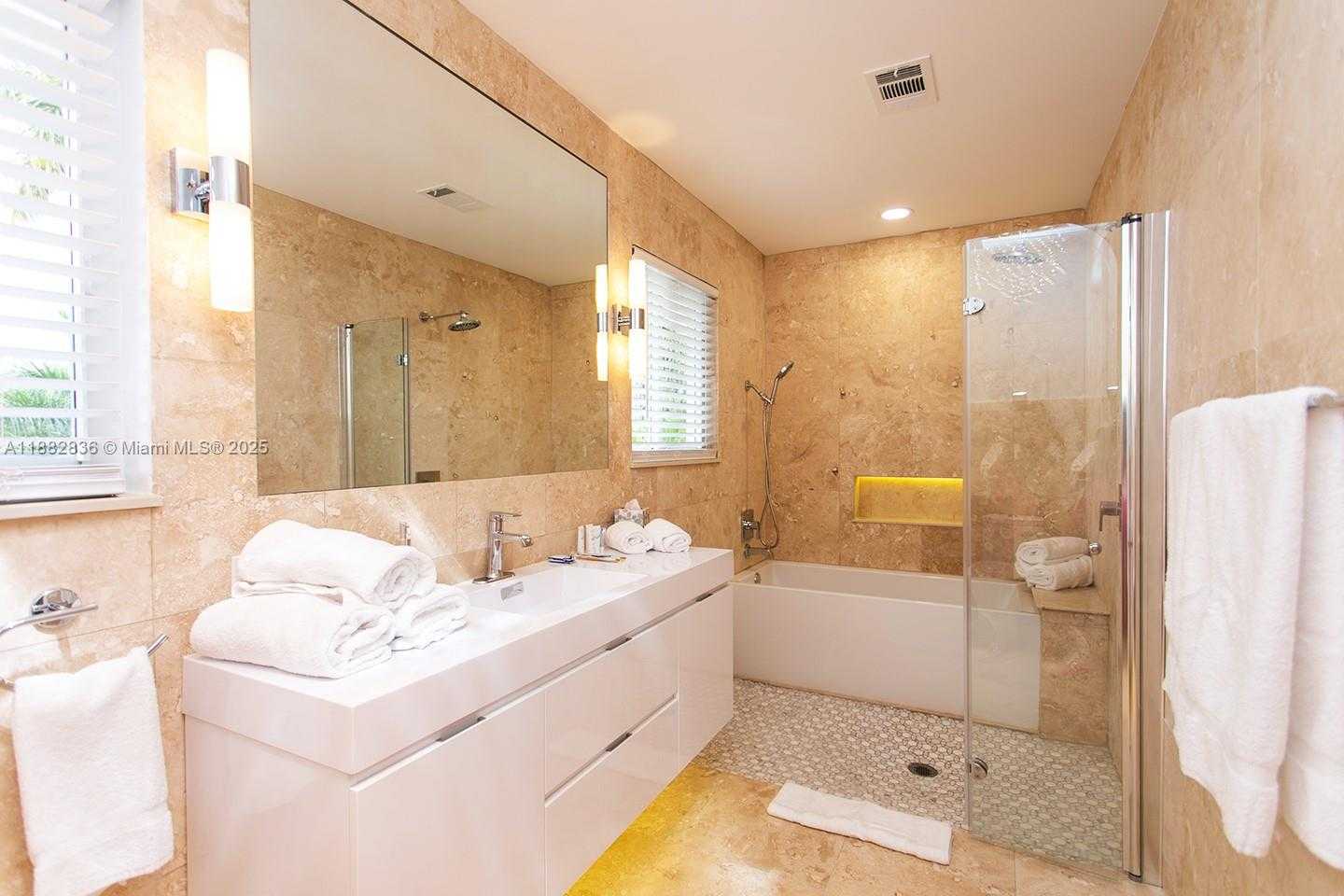 Small Image of 809 SOUTH 17TH AVE, Hollywood Number 23