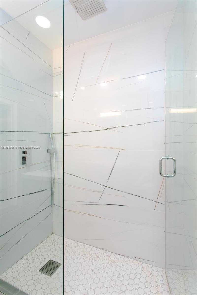 Small Image of 809 SOUTH 17TH AVE, Hollywood Number 30