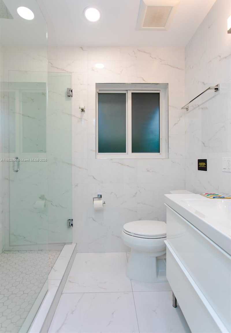 Small Image of 809 SOUTH 17TH AVE, Hollywood Number 34