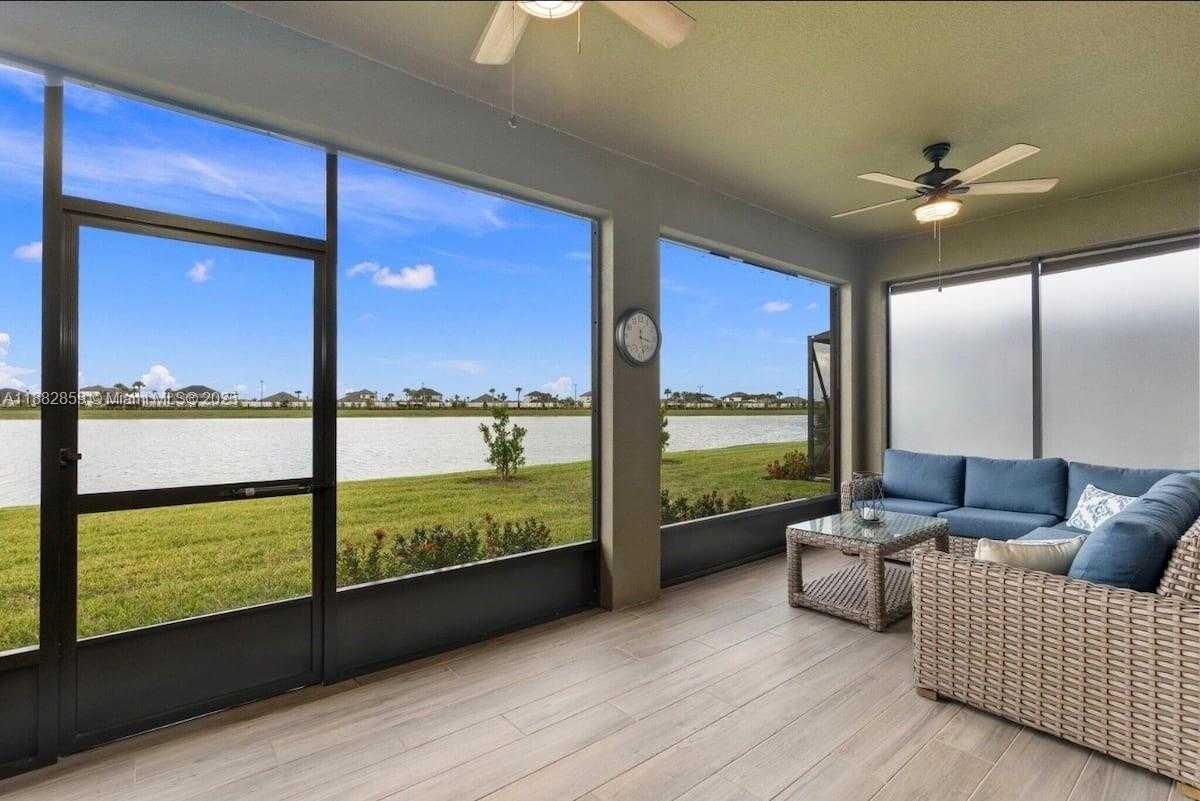 Small Image of 12341 SOUTH WEST ARABELLA DR, Port St. Lucie Number 24