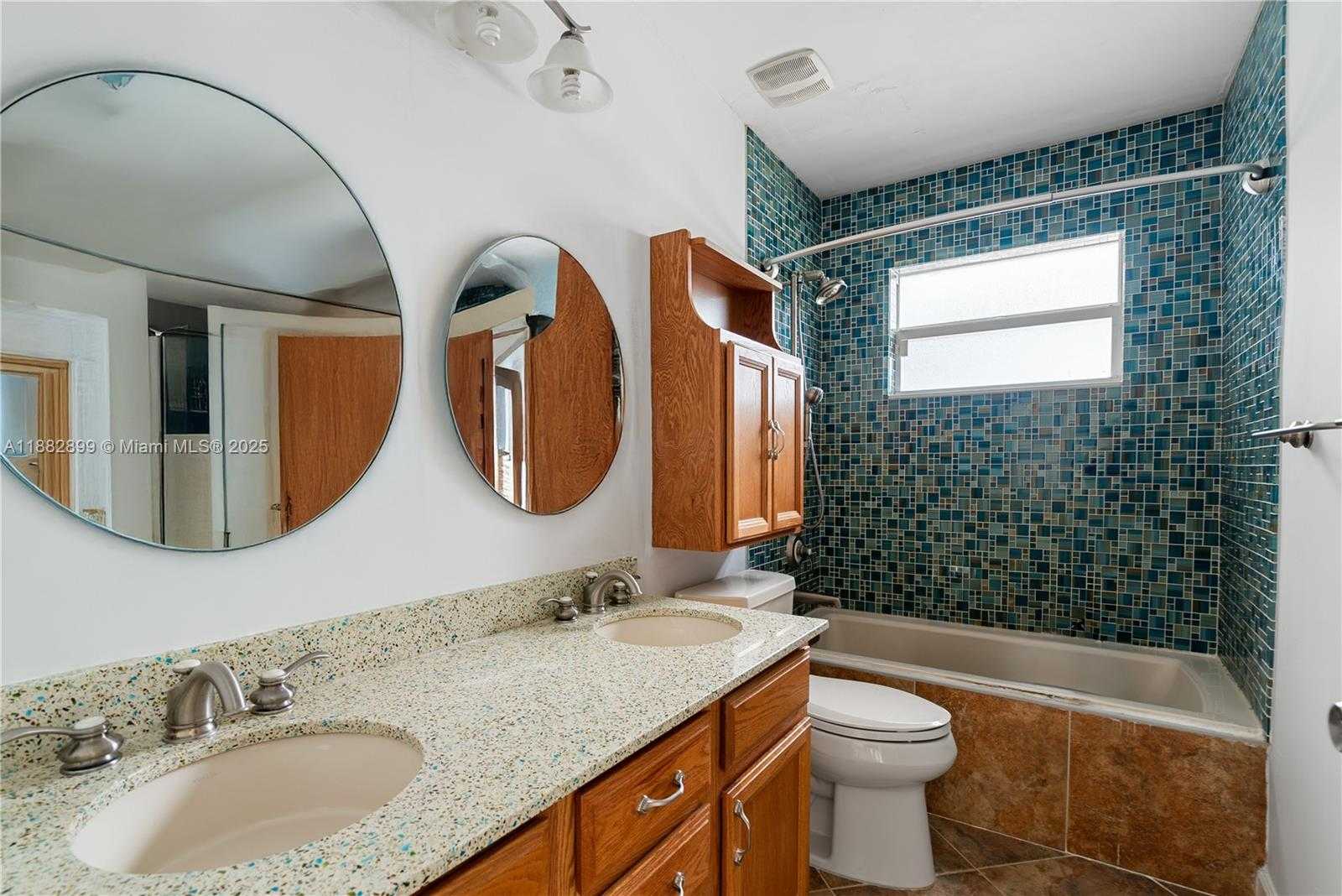 Small Image of 9835 SOUTH WEST 197TH ST, Cutler Bay Number 12