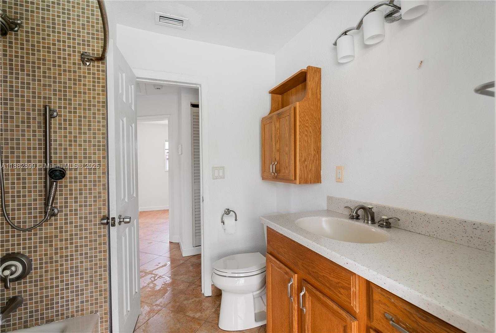 Small Image of 9835 SOUTH WEST 197TH ST, Cutler Bay Number 21