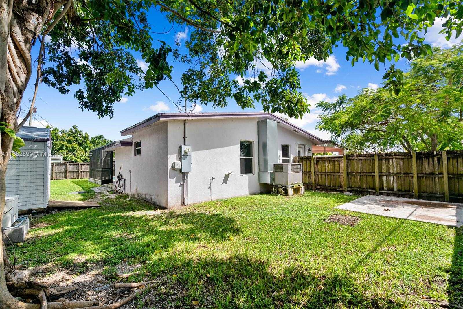Small Image of 9835 SOUTH WEST 197TH ST, Cutler Bay Number 25