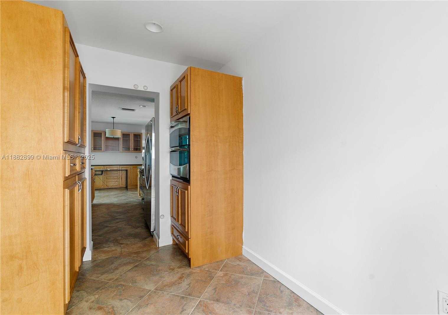 Small Image of 9835 SOUTH WEST 197TH ST, Cutler Bay Number 8