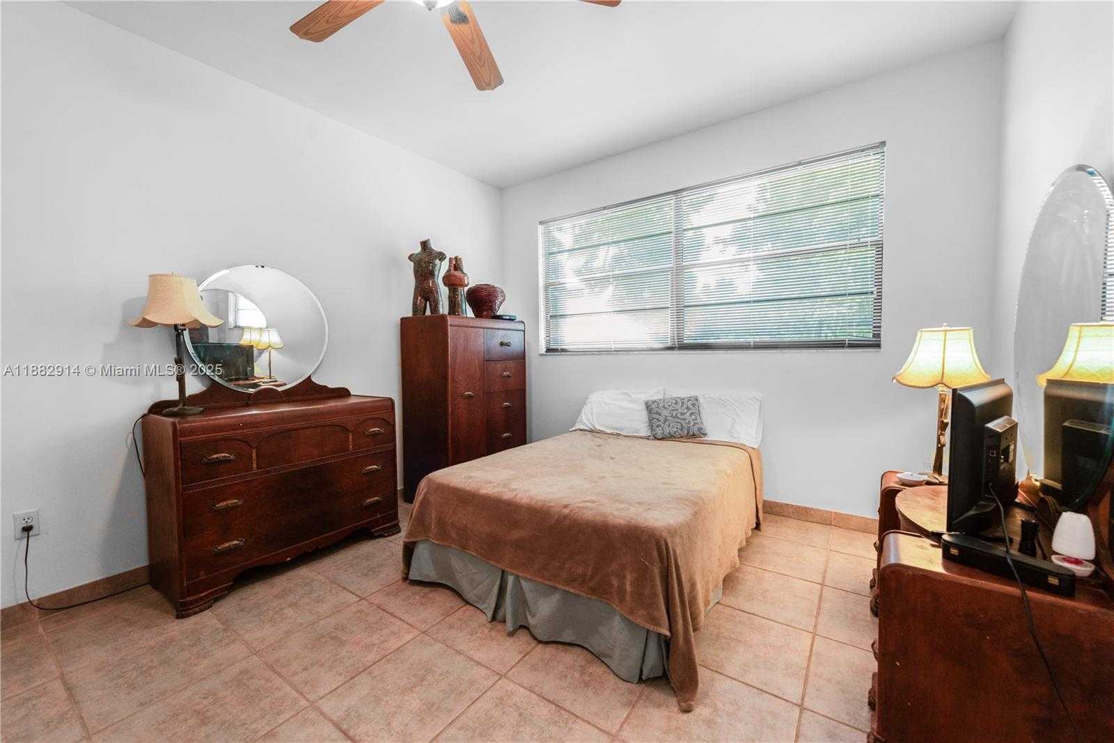 Small Image of 23451 SOUTH WEST 162ND AVE, Homestead Number 10