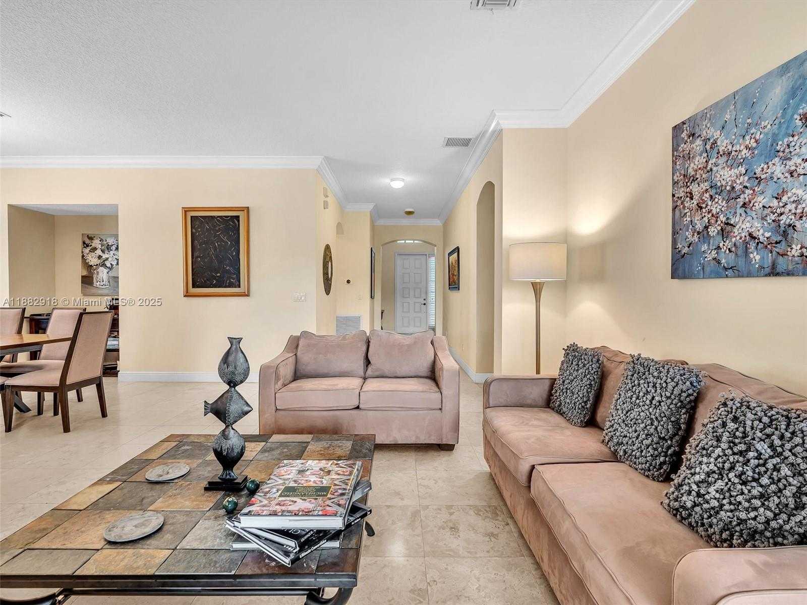 Small Image of 19222 CRYSTAL ST, Weston Number 11