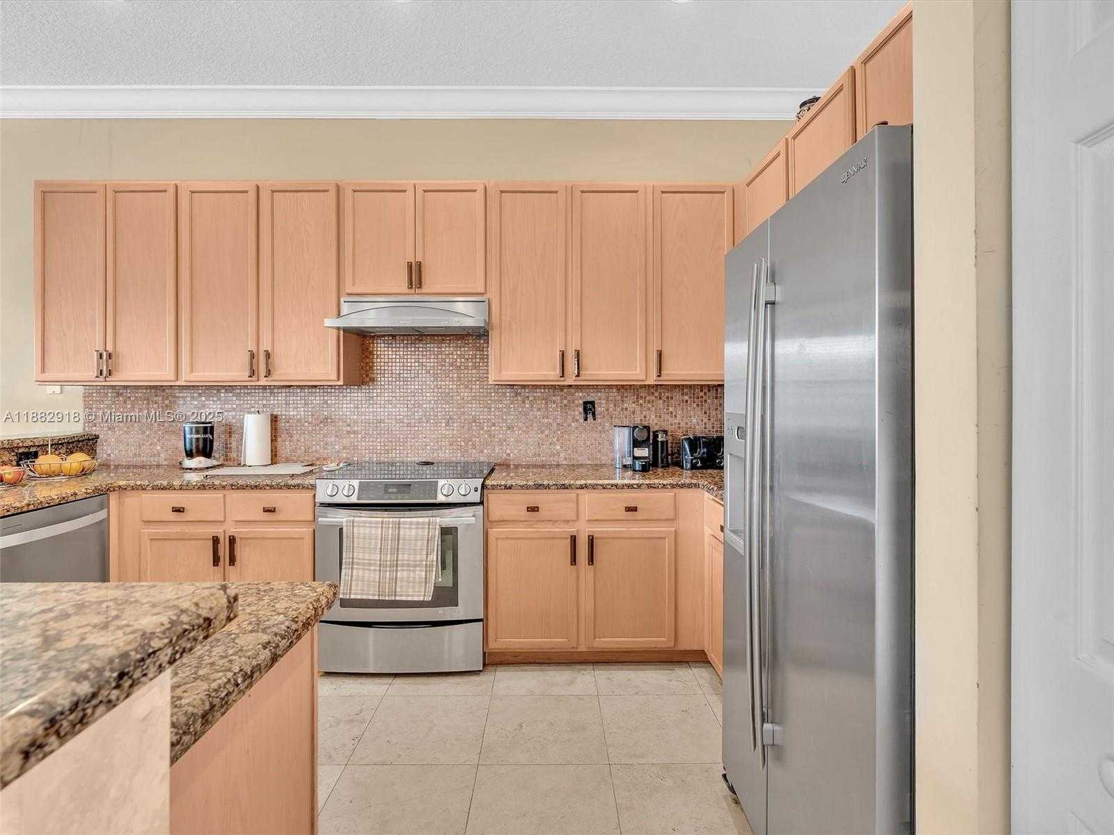 Small Image of 19222 CRYSTAL ST, Weston Number 17
