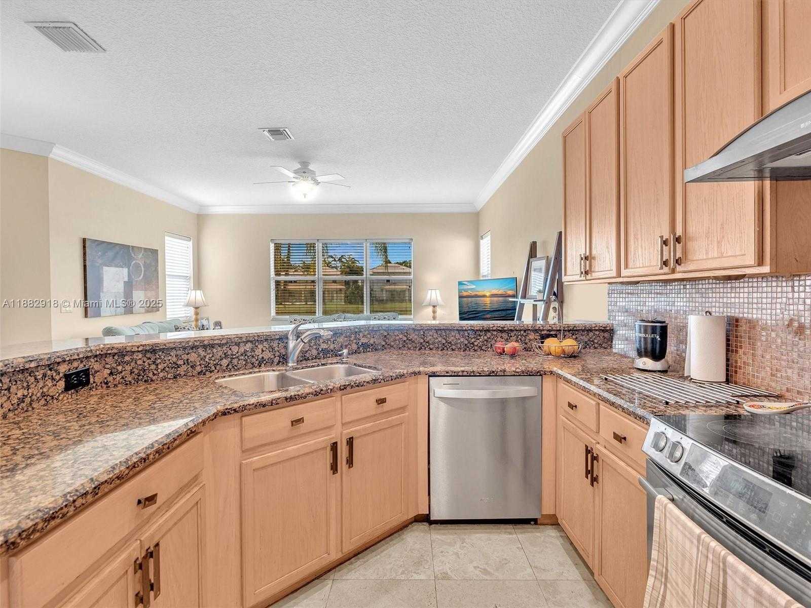 Small Image of 19222 CRYSTAL ST, Weston Number 19