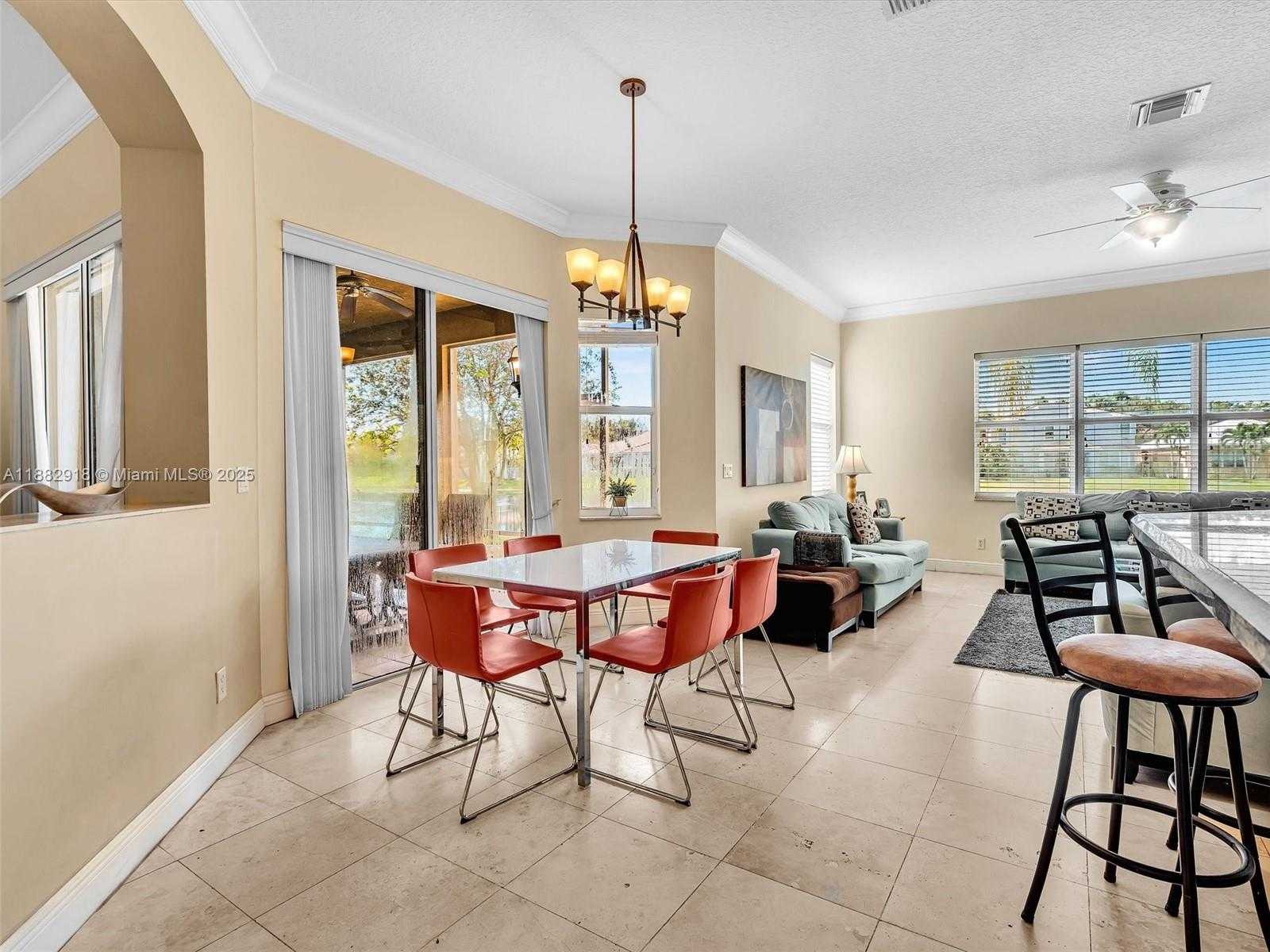 Small Image of 19222 CRYSTAL ST, Weston Number 23