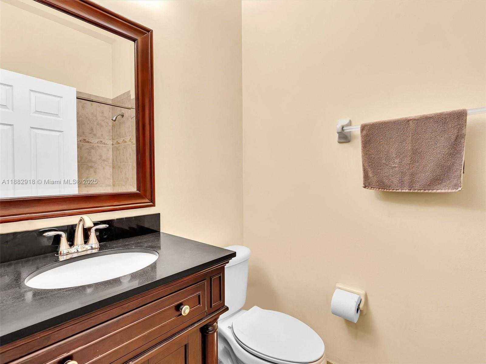 Small Image of 19222 CRYSTAL ST, Weston Number 43