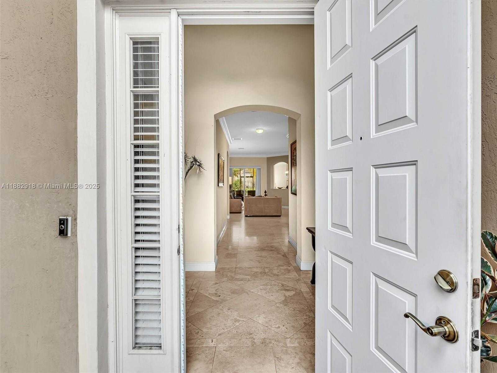 Small Image of 19222 CRYSTAL ST, Weston Number 5