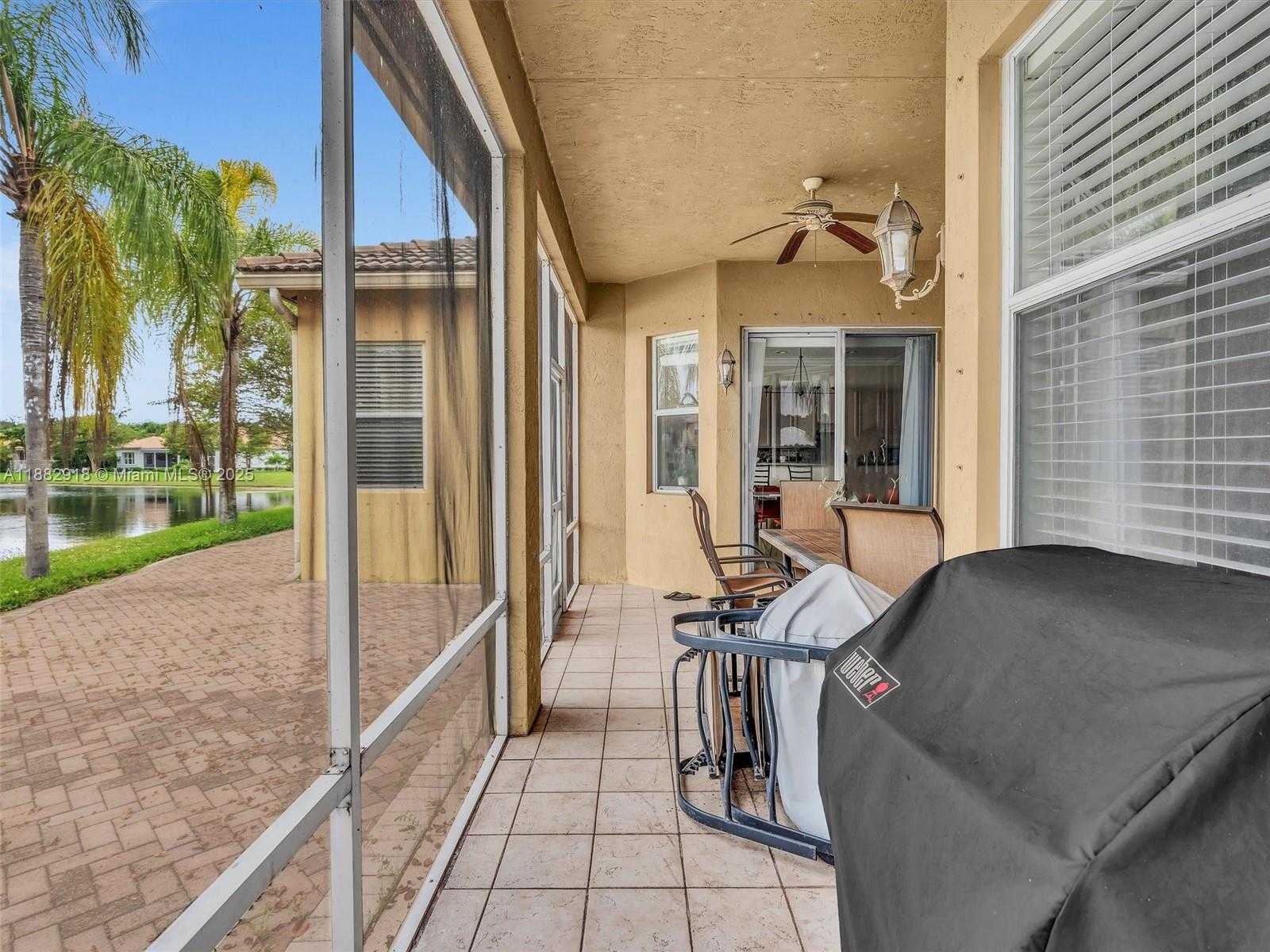Small Image of 19222 CRYSTAL ST, Weston Number 53