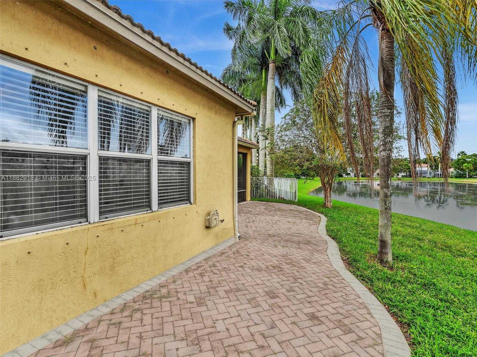 Small Image of 19222 CRYSTAL ST, Weston Number 55