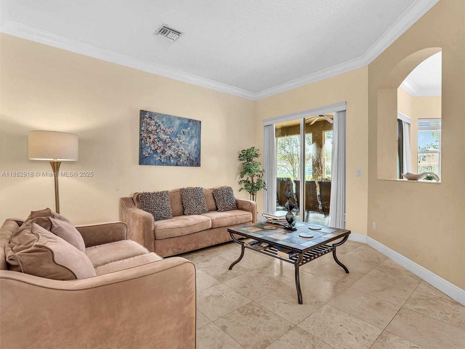 Small Image of 19222 CRYSTAL ST, Weston Number 9