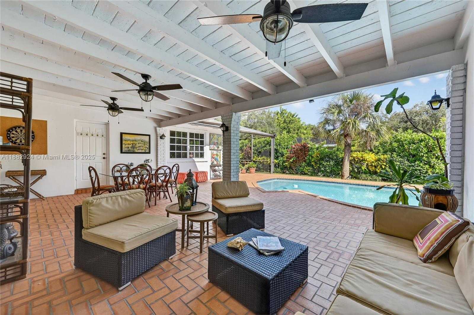 Small Image of 7521 SOUTH WEST 165TH TER, Palmetto Bay Number 19