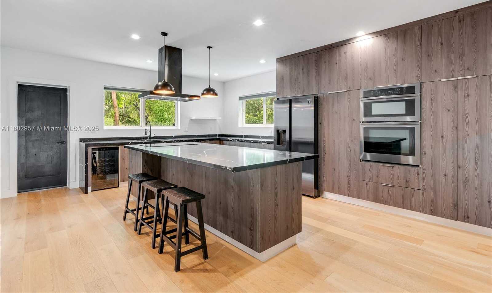 Small Image of 4301 NORTH WEST 6TH AVE, Miami Number 2