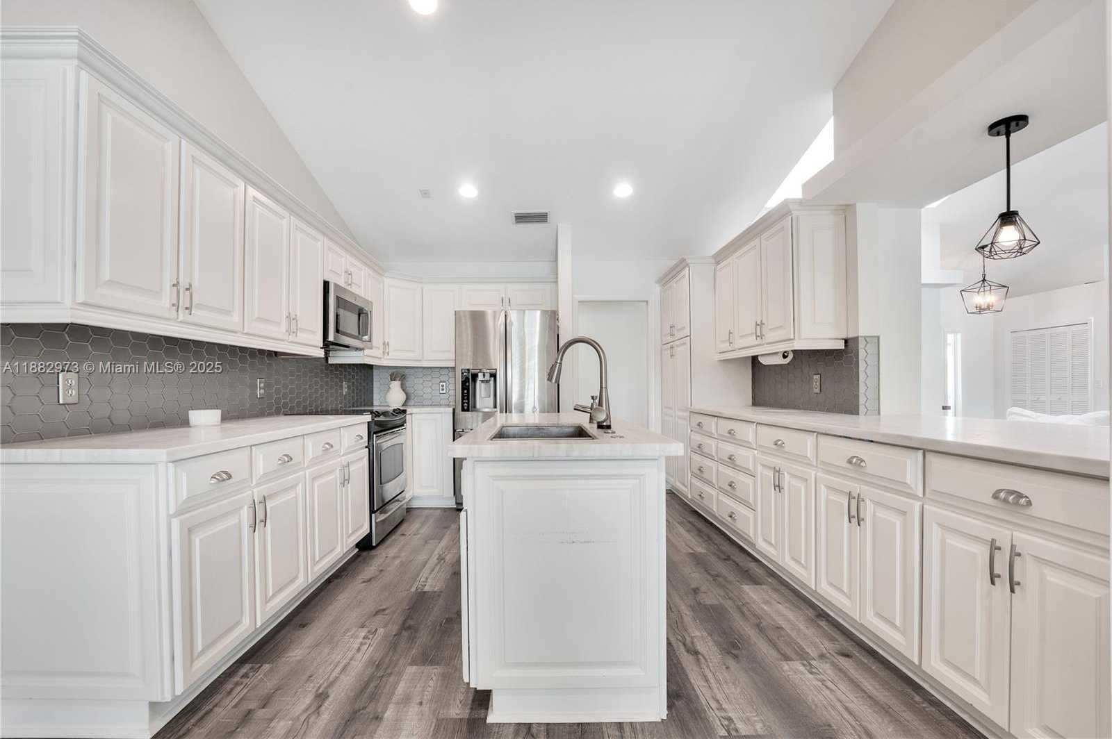 Small Image of 7104 SOUTH EAST BUNKER HILL DR, Hobe Sound Number 10