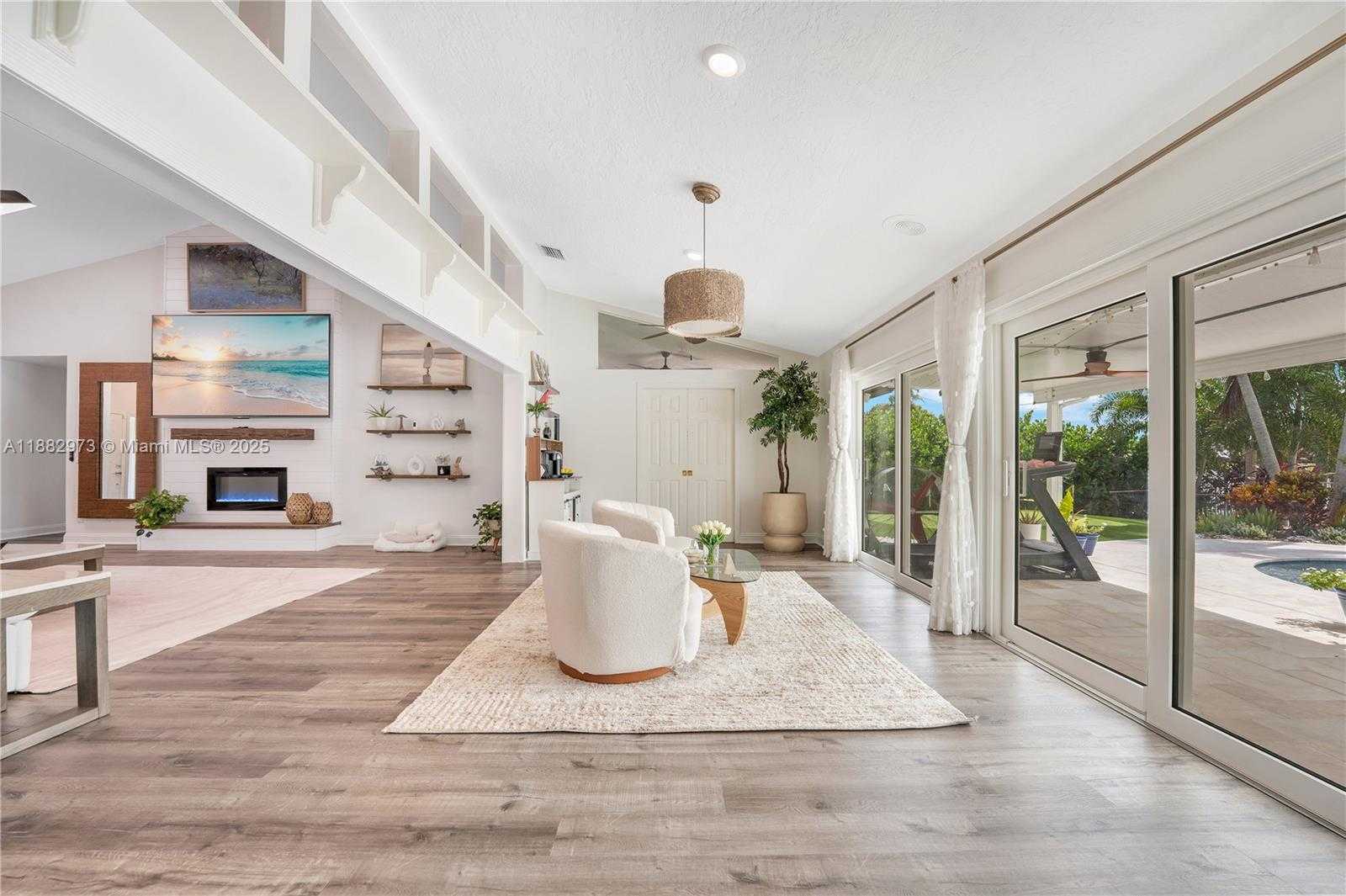 Small Image of 7104 SOUTH EAST BUNKER HILL DR, Hobe Sound Number 12