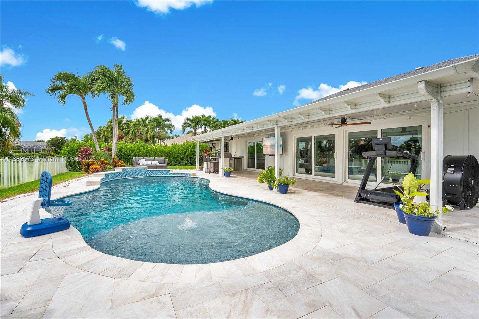 Small Image of 7104 SOUTH EAST BUNKER HILL DR, Hobe Sound Number 26