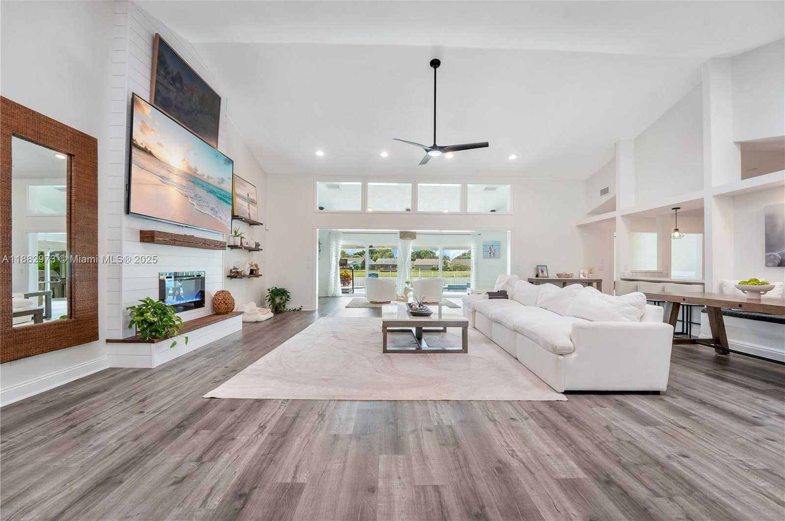 Small Image of 7104 SOUTH EAST BUNKER HILL DR, Hobe Sound Number 6