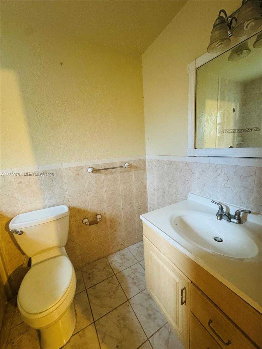 Small Image of 4771 NORTH WEST 20TH ST, Lauderhill Number 18