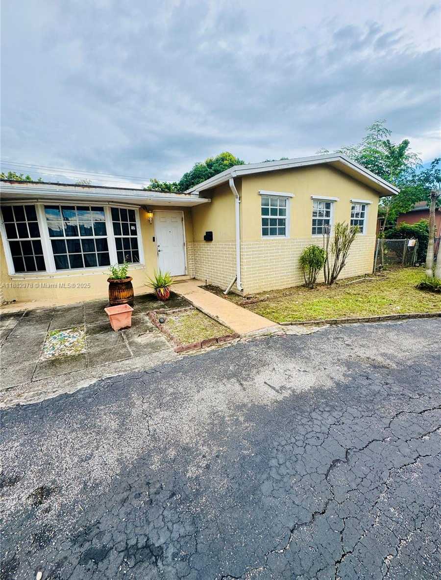 Small Image of 4771 NORTH WEST 20TH ST, Lauderhill Number 4