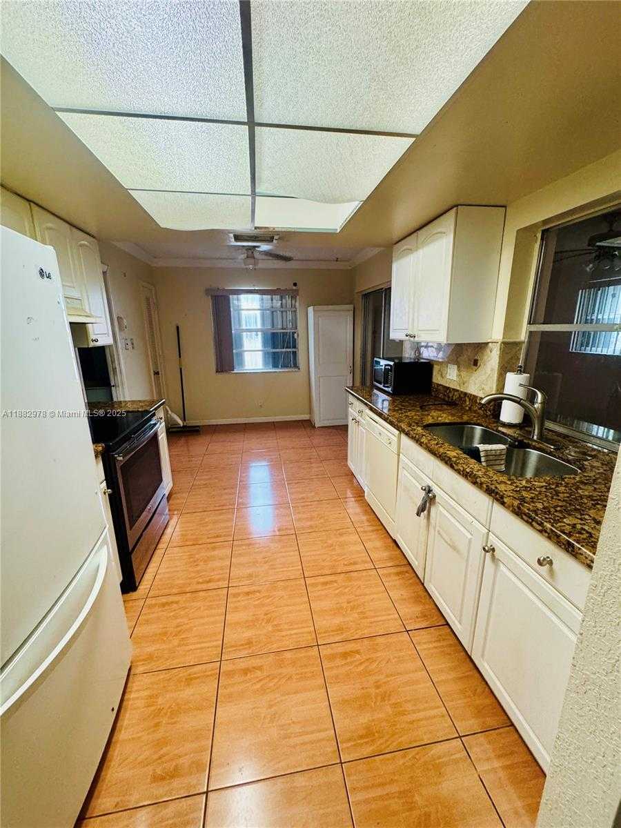 Small Image of 4771 NORTH WEST 20TH ST, Lauderhill Number 9