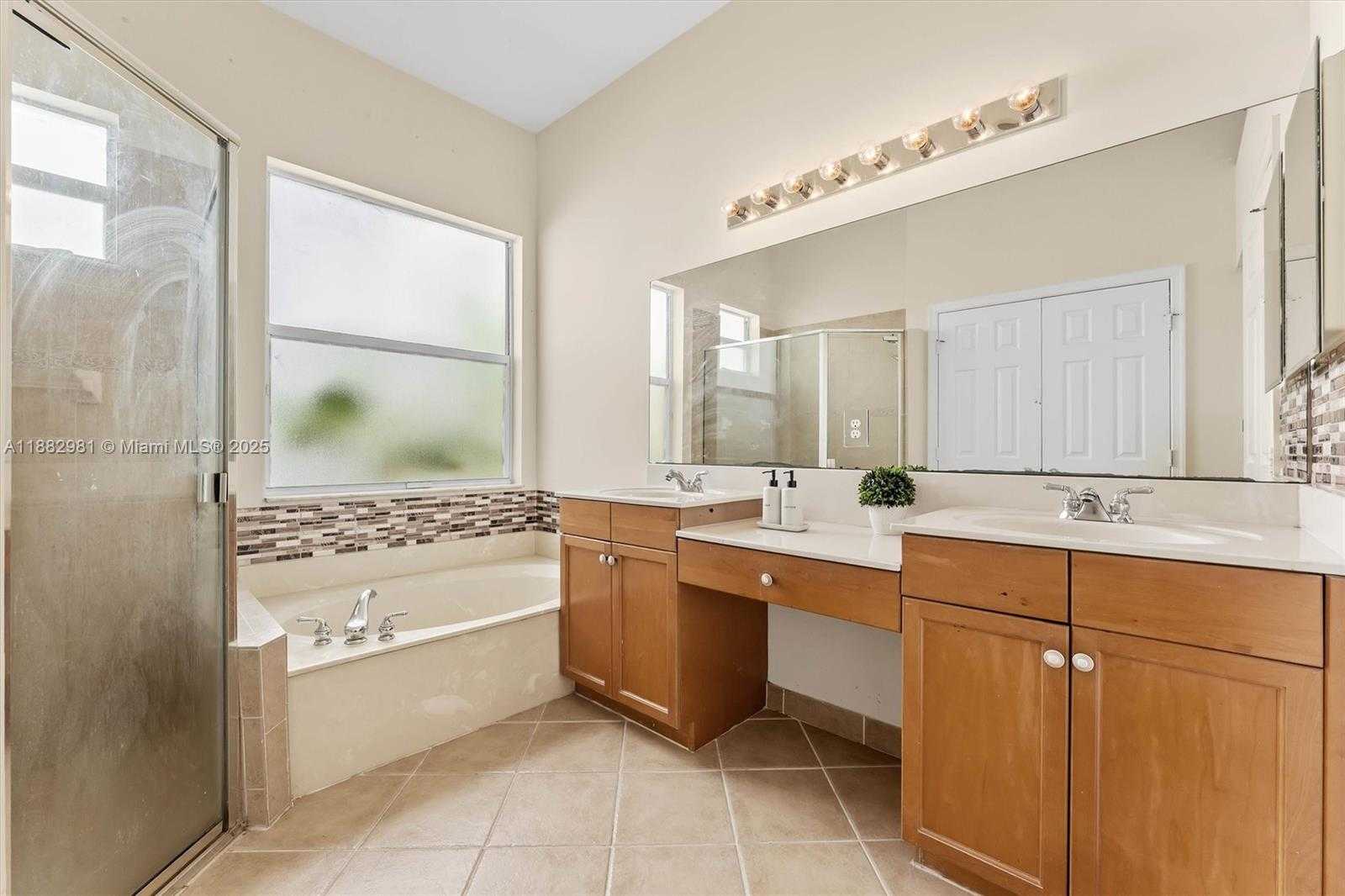 Small Image of 5266 SOUTH WEST 158TH AVE, Miramar Number 19