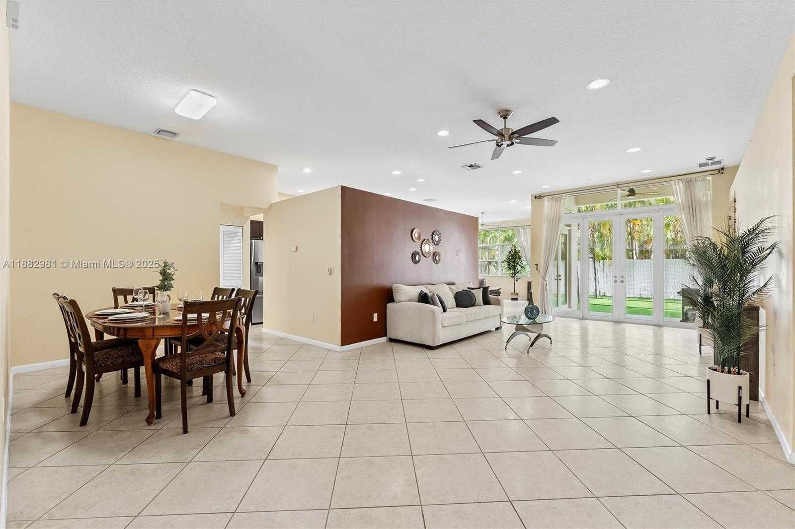 Small Image of 5266 SOUTH WEST 158TH AVE, Miramar Number 4