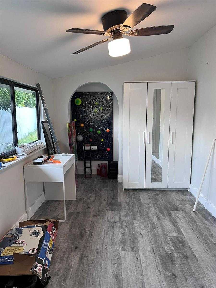 Small Image of 1161 NORTH WEST 15TH ST, Fort Lauderdale Number 4