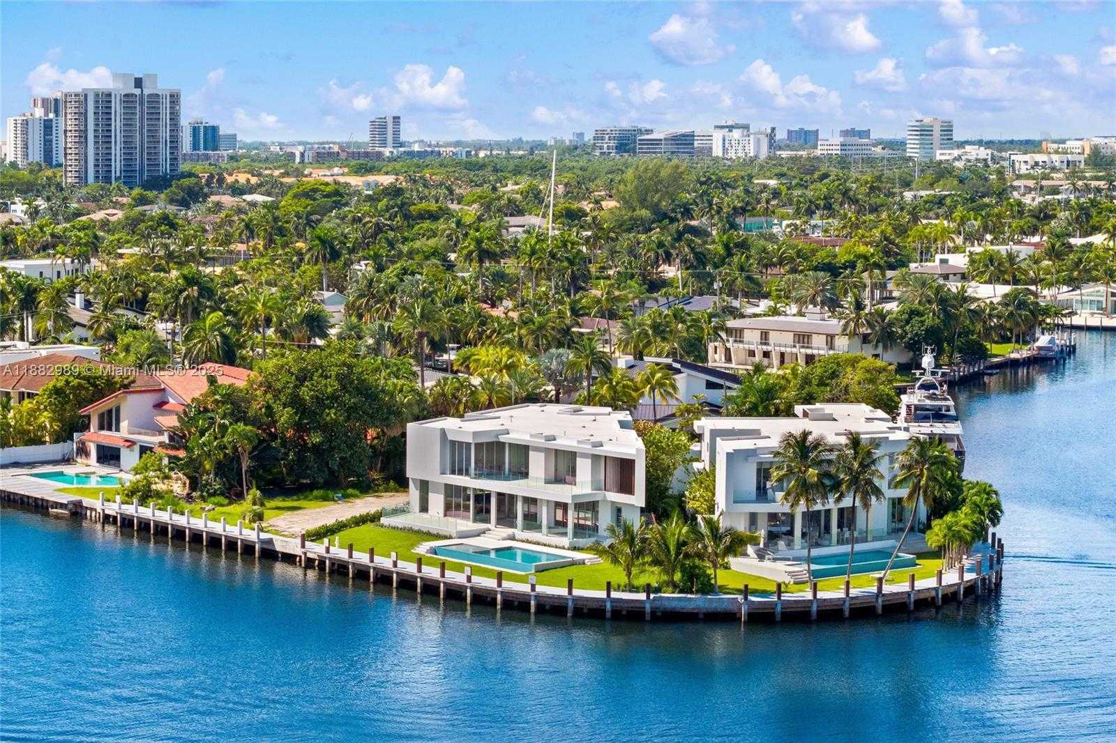 Small Image of 503 PALM DR, Hallandale Beach Number 15