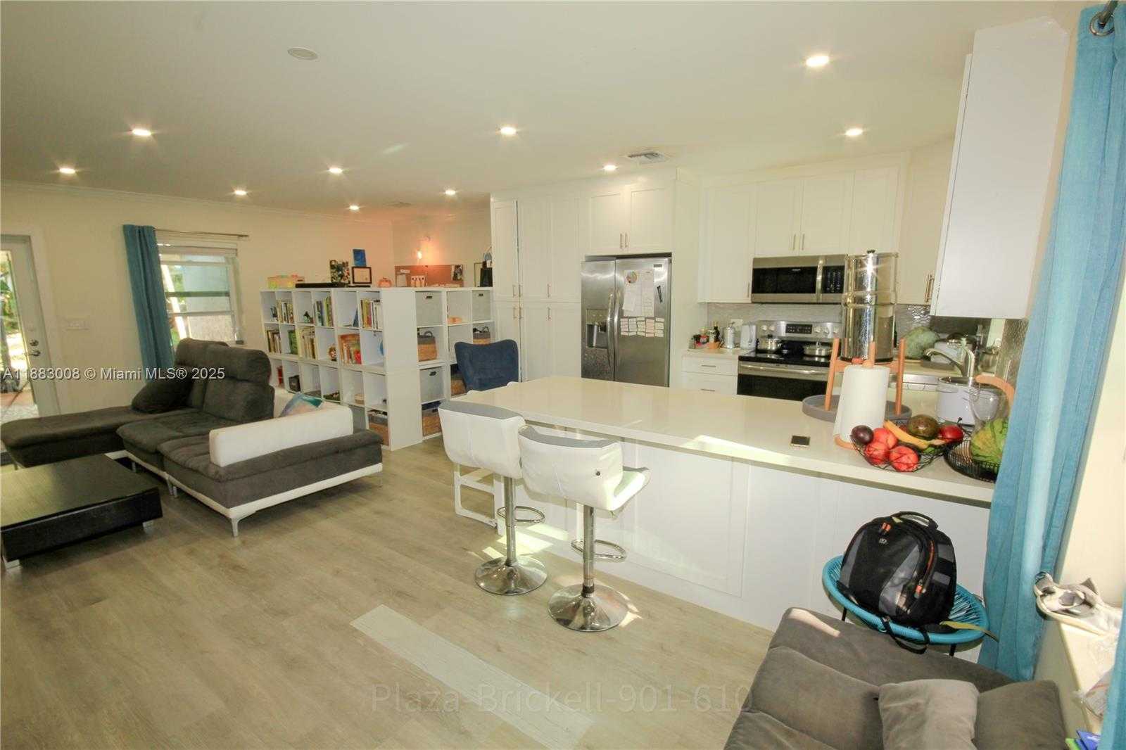 Small Image of 2754 SOUTH WEST 36TH AVE, Miami Number 10